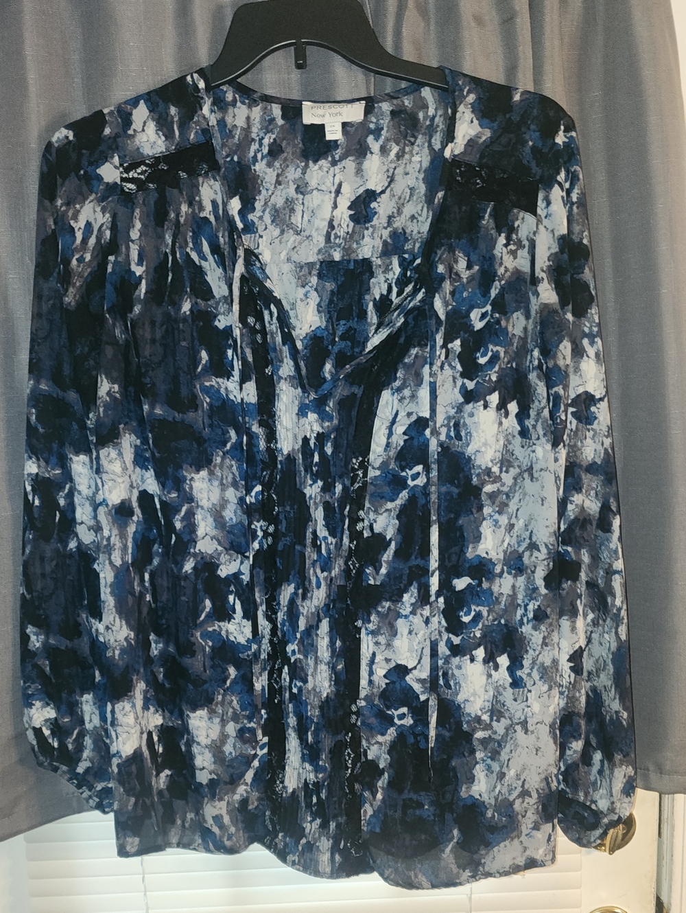 NY Collection Blue Abstract Watercolor Blouse